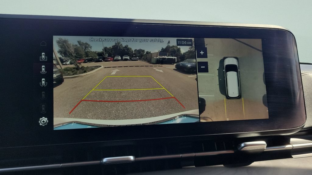 Used 2023 Kia Carnival SX FWD image 18