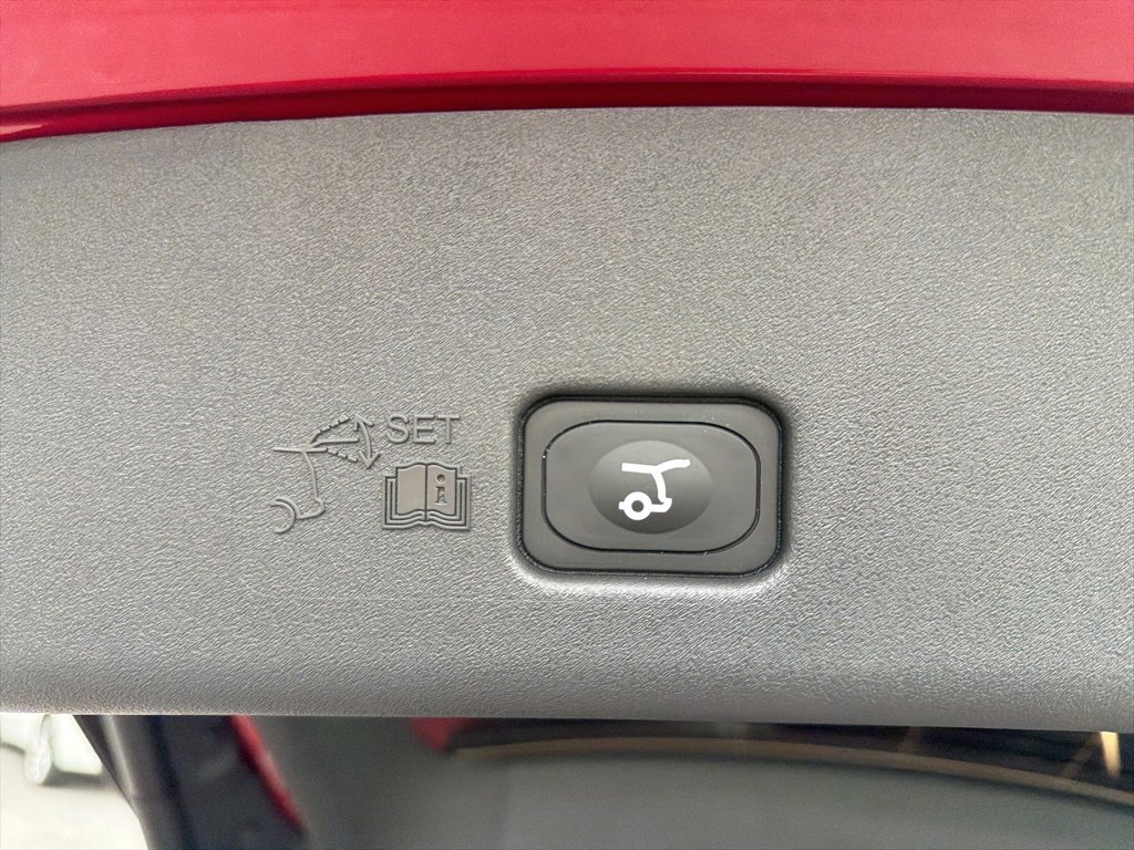 New 2026 Lincoln Nautilus Premier image 18