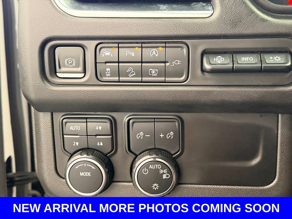 Used 2022 Chevrolet Tahoe Premier AWD/4WD image 17