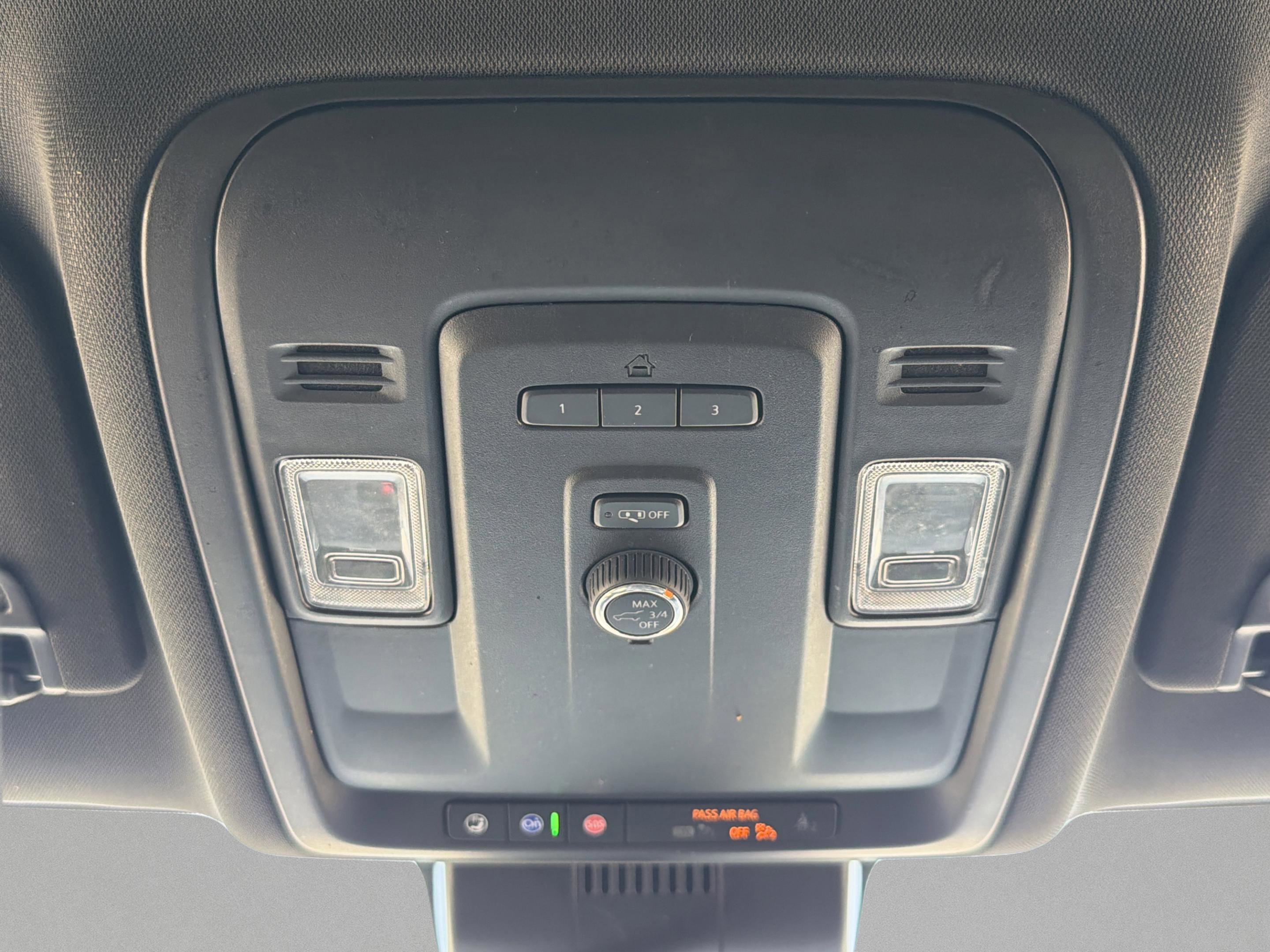 Used 2023 Chevrolet Suburban RST image 36