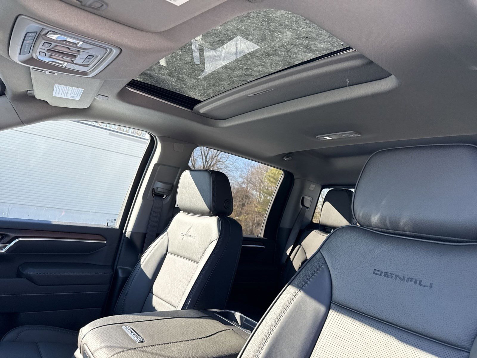 New 2026 GMC Sierra 2500 Denali w/ Denali Reserve Package image 18