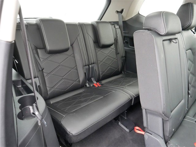 Certified 2025 Volkswagen Atlas SE image 21