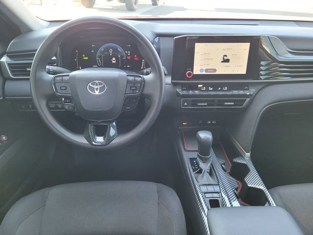 Used 2025 Toyota Camry LE FWD image 7