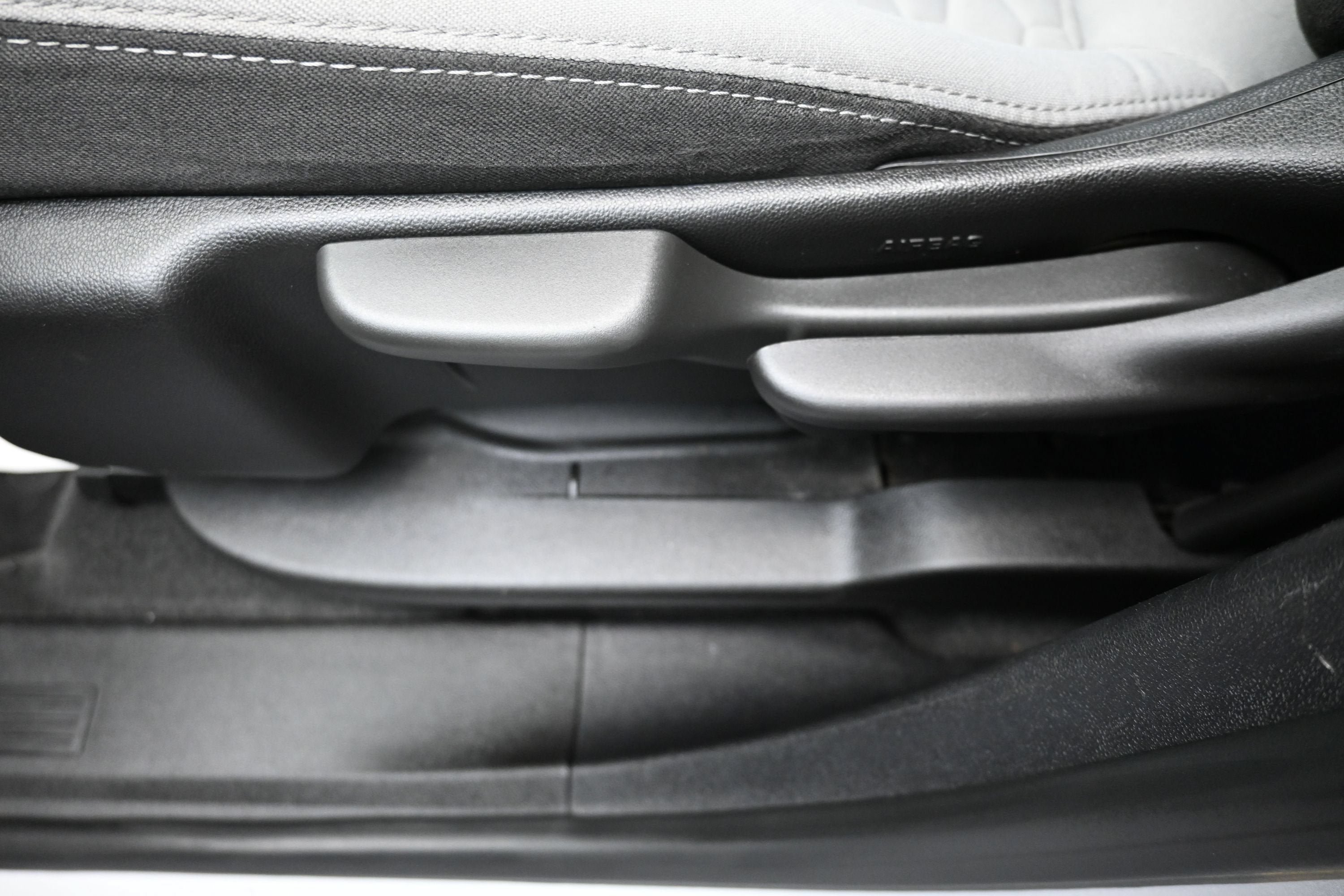 Used 2018 Chevrolet Equinox LS FWD image 11