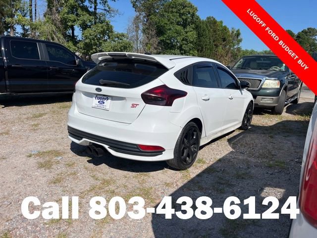 Used 2017 Ford Focus ST FWD image 2