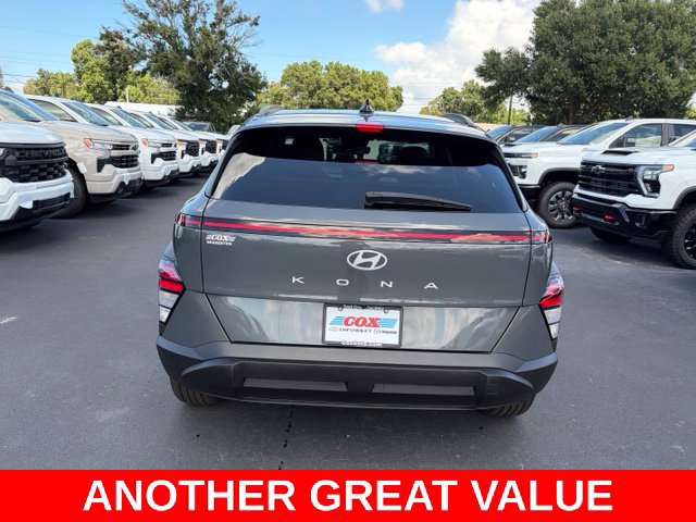 Used 2025 Hyundai Kona SEL FWD image 5