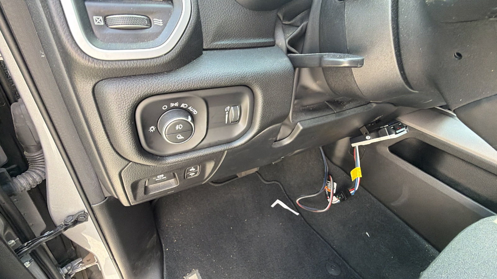 Used 2023 RAM 1500 Big Horn AWD/4WD image 23