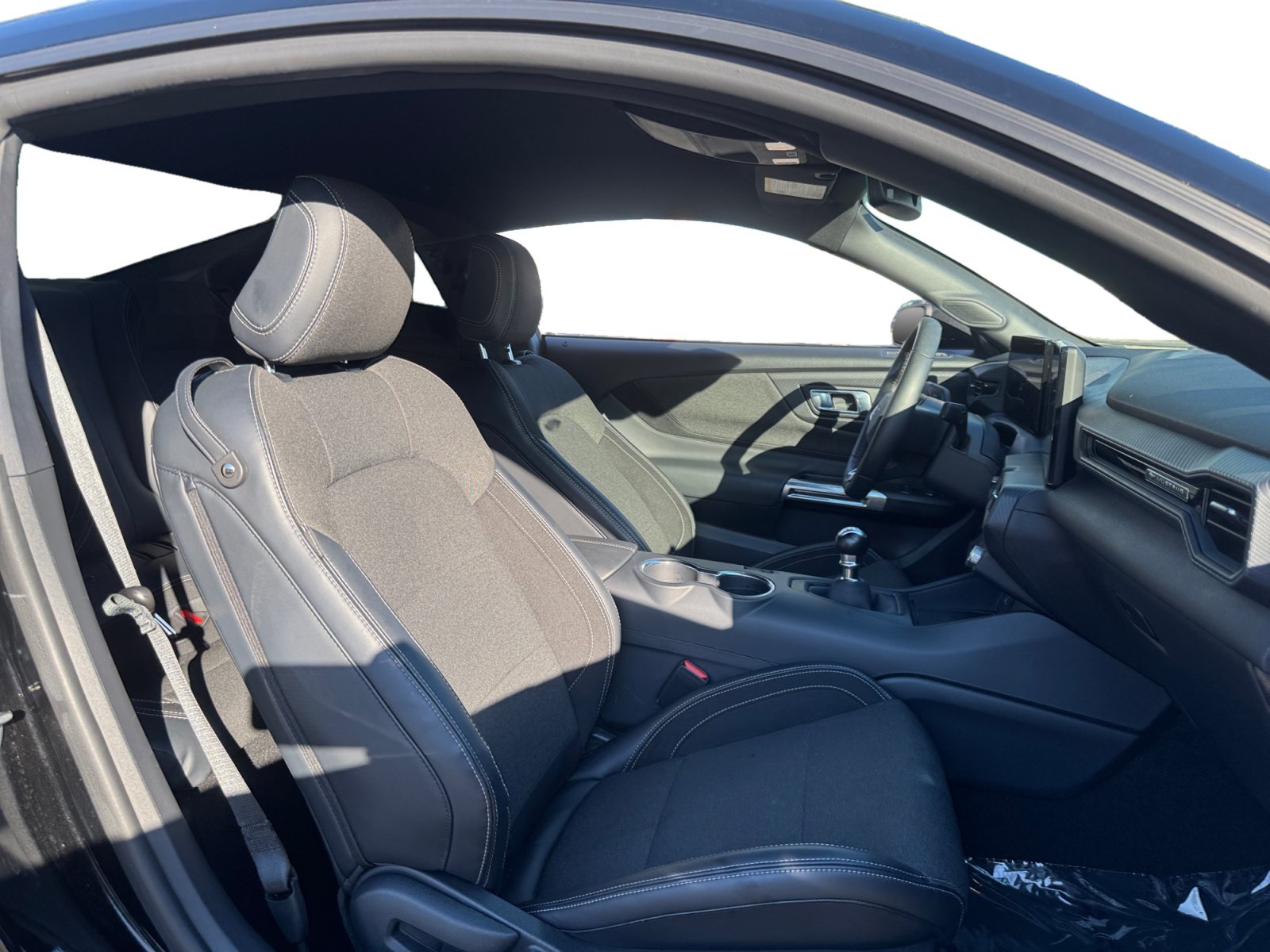 Used 2024 Ford Mustang GT RWD image 9