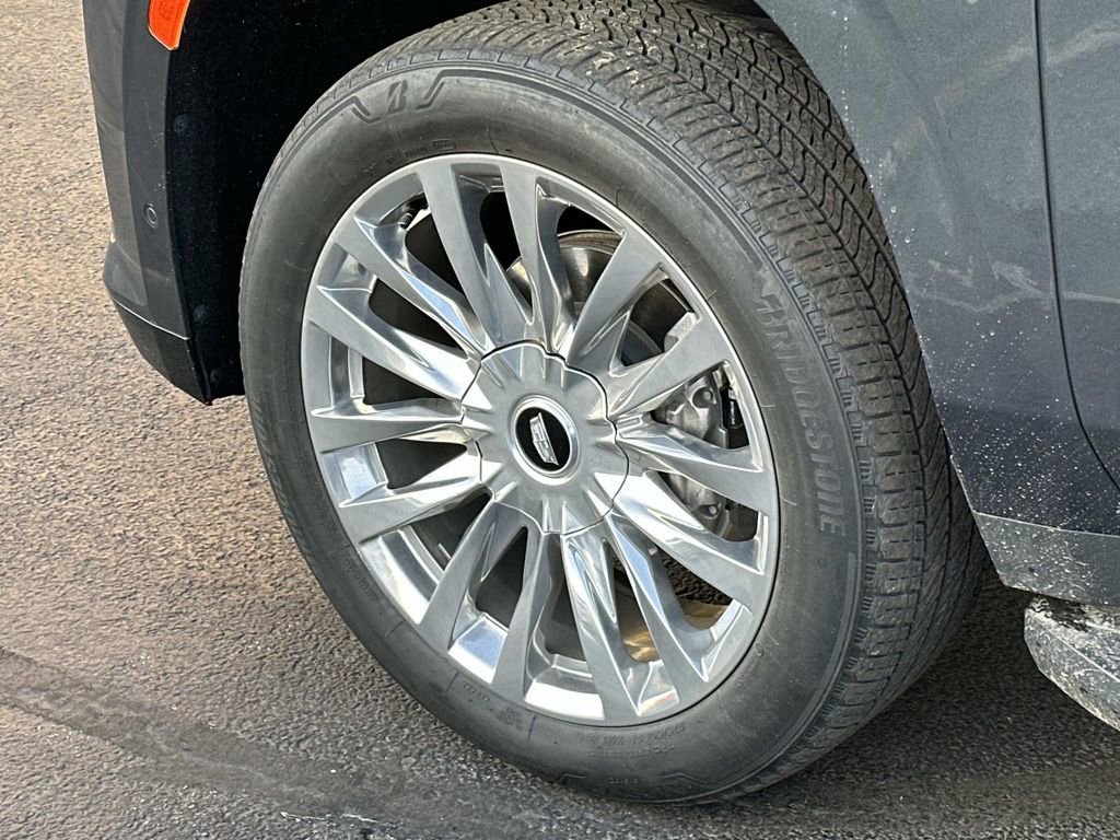 Used 2022 Cadillac Escalade Premium Luxury image 30