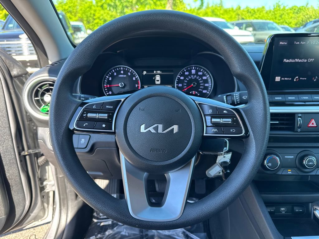 Used 2023 Kia Forte LXS w/ LXS Technology Package FWD image 23