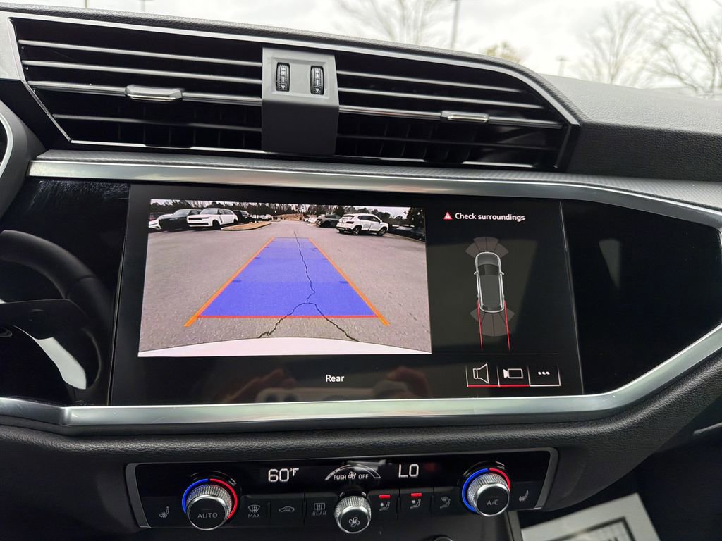 Used 2025 Audi Q3 2.0T Premium image 30