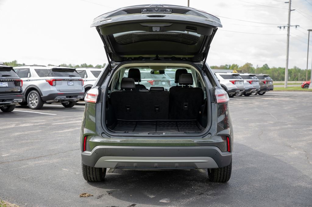 Used 2023 Ford Edge SEL AWD/4WD image 7