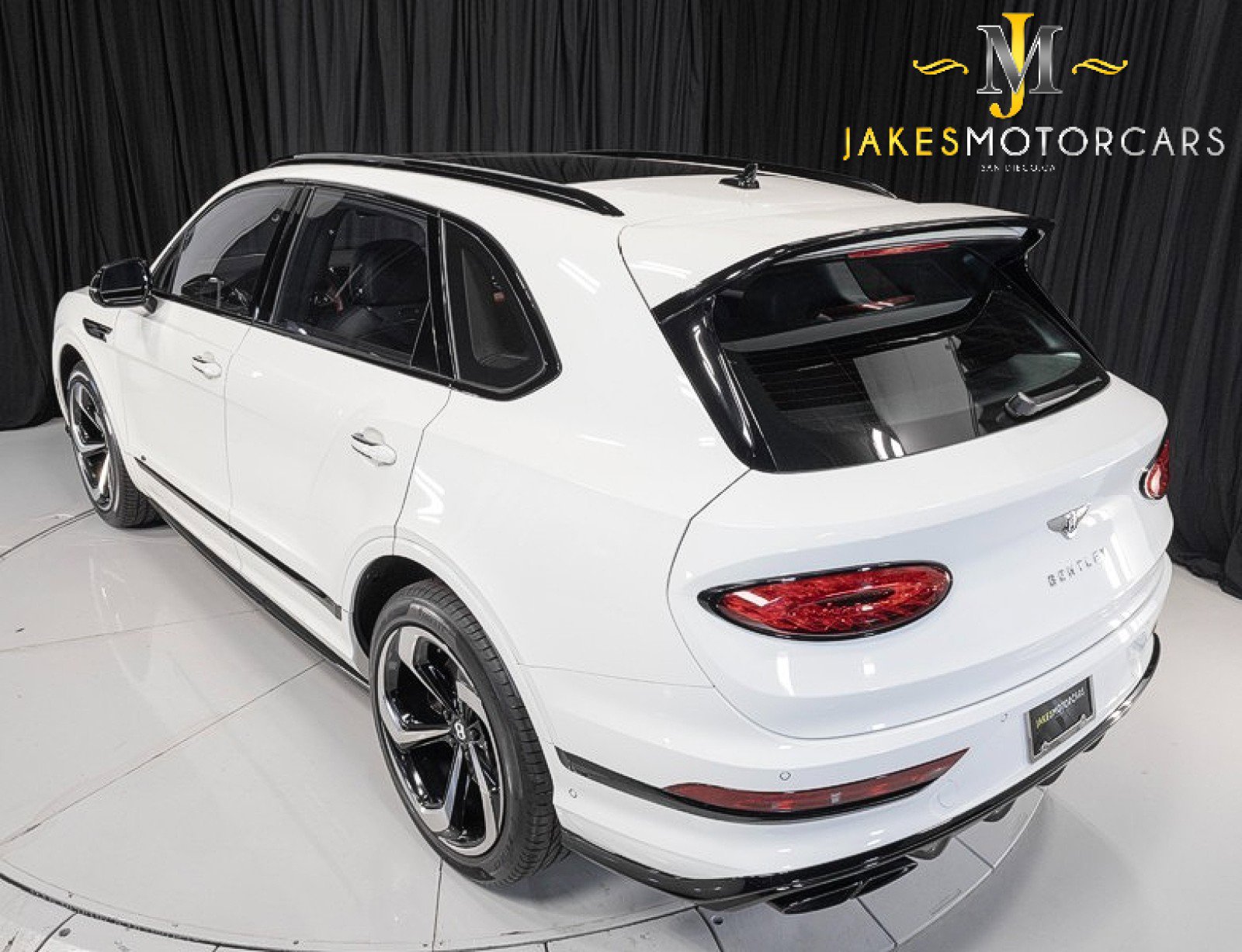 Used 2022 Bentley Bentayga AWD/4WD image 7