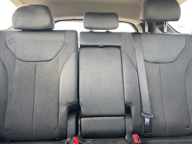 Used 2019 Hyundai Santa Fe SE image 25