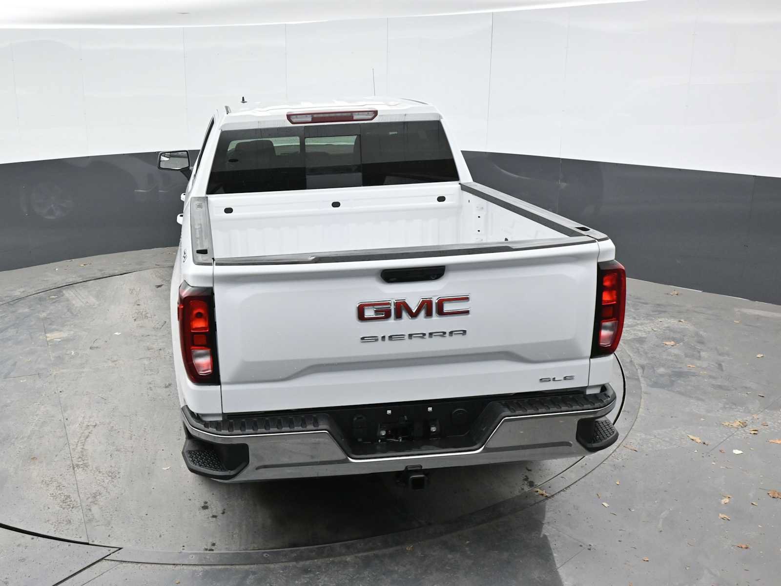 New 2026 GMC Sierra 1500 SLE w/ Preferred Package AWD/4WD image 36