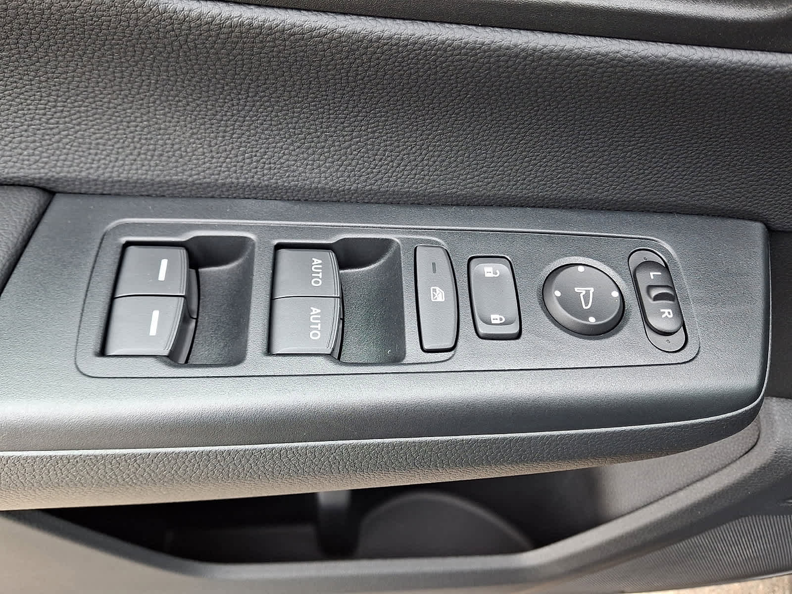 Certified 2026 Honda CR-V TrailSport image 27