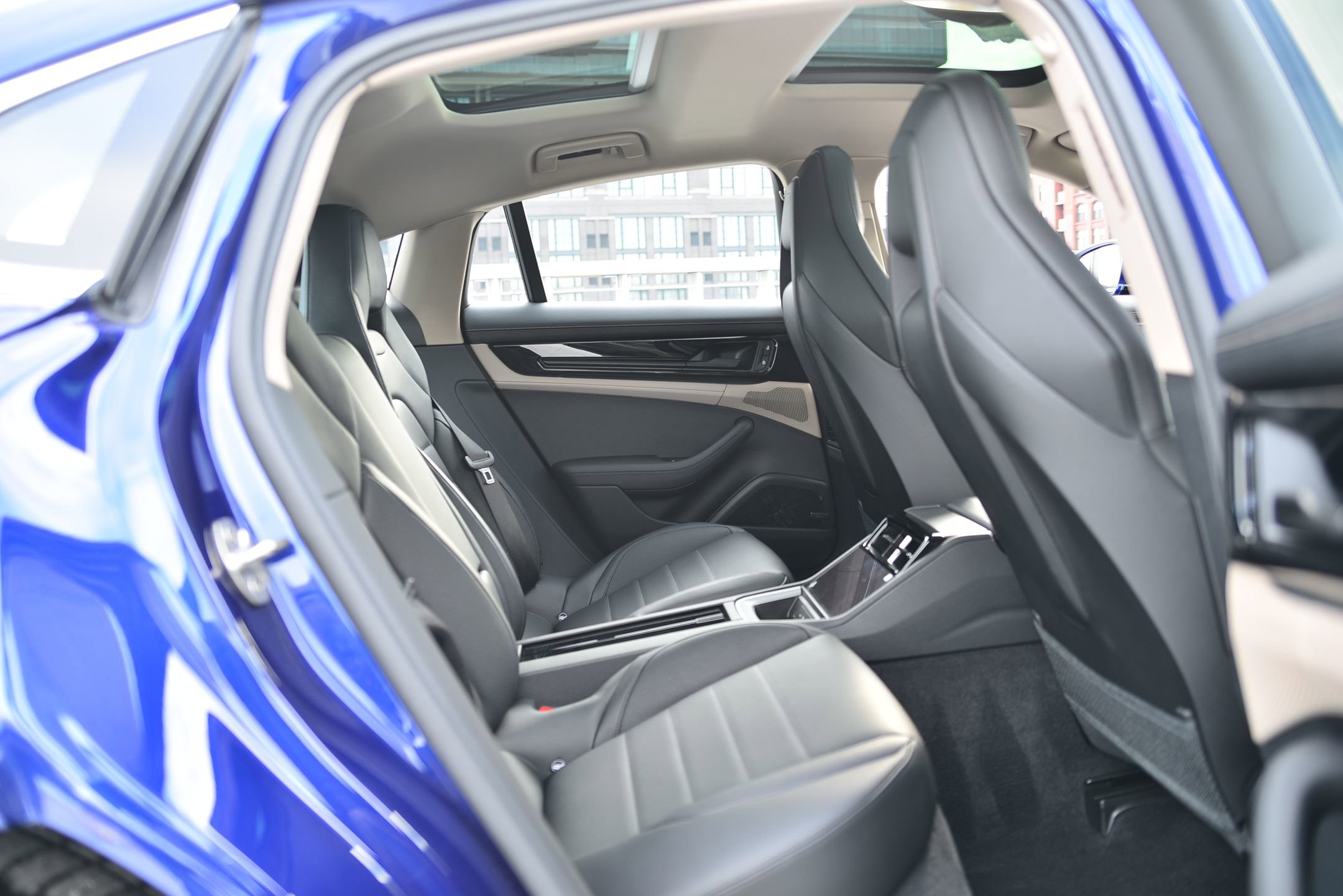 Certified 2024 Porsche Panamera 4 image 23