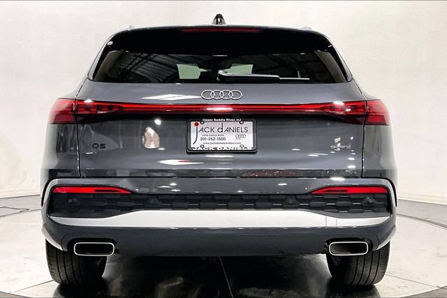 Certified 2025 Audi Q5 Premium w/ Convenience Package AWD/4WD image 3