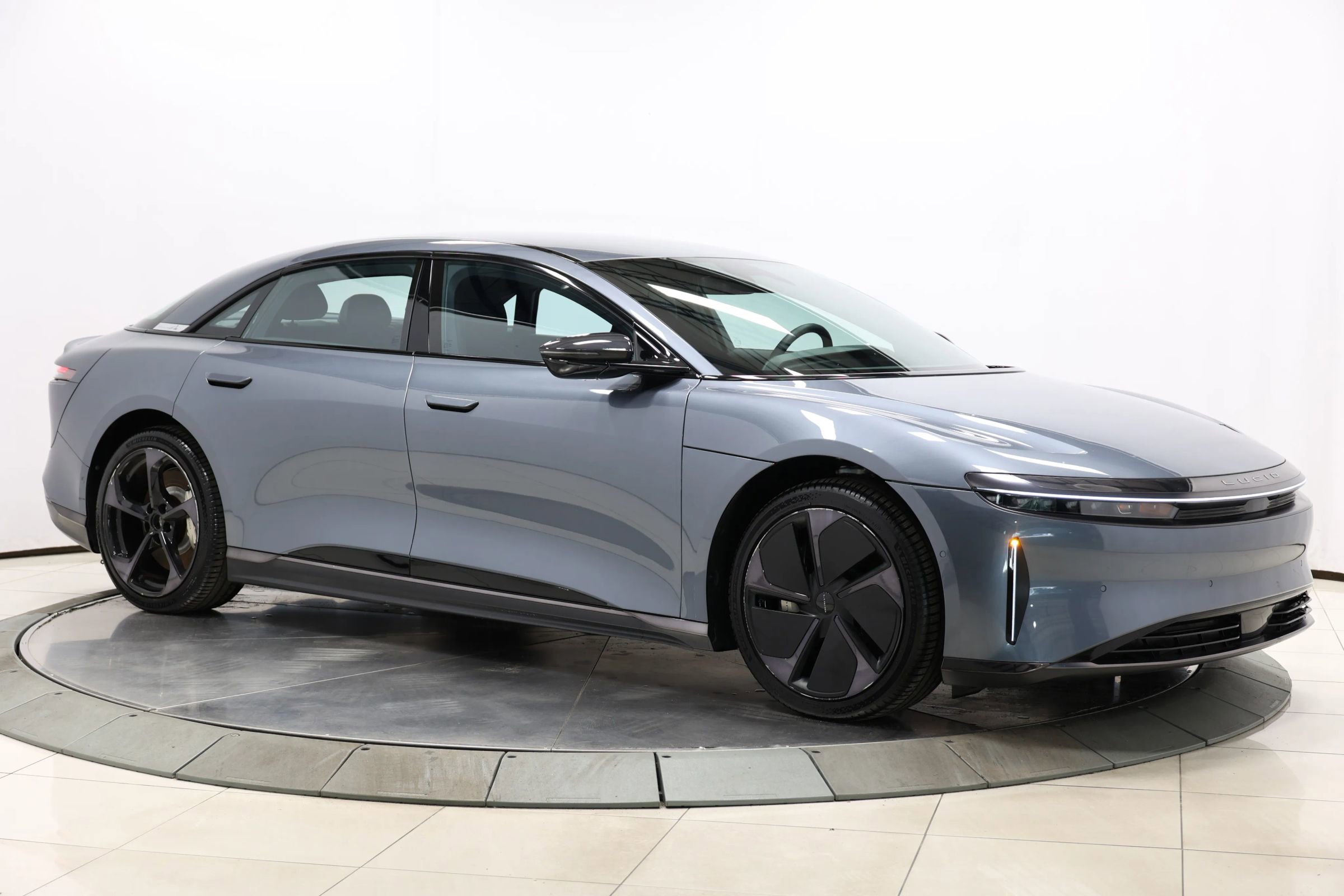Used 2024 Lucid Air Pure image 93