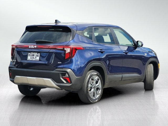 Used 2026 Kia Seltos LX AWD/4WD image 4