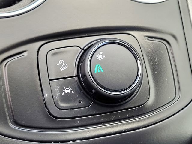 Used 2024 GMC Terrain SLE image 14