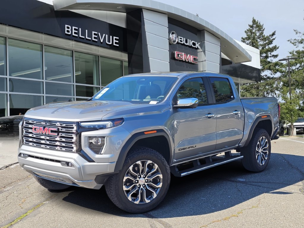New 2026 GMC Canyon Denali w/ LPO, Black Badging Package