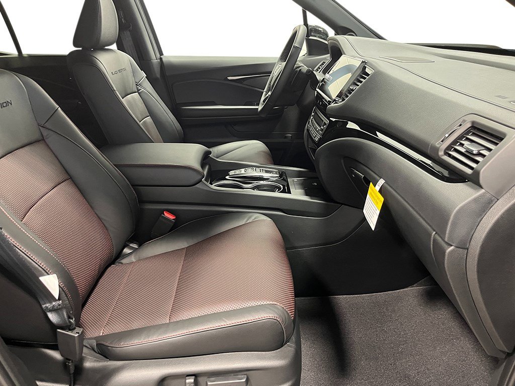 New 2026 Honda Ridgeline Black Edition image 13