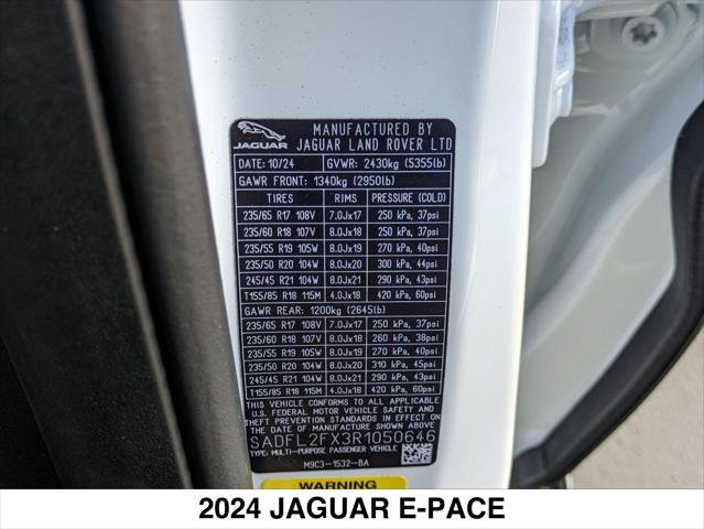 New 2024 Jaguar E-PACE R-Dynamic SE AWD/4WD image 15