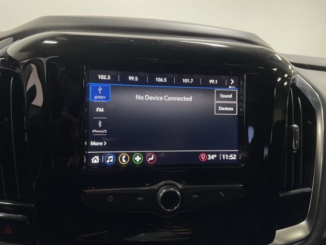 Used 2021 Chevrolet Traverse LS image 16