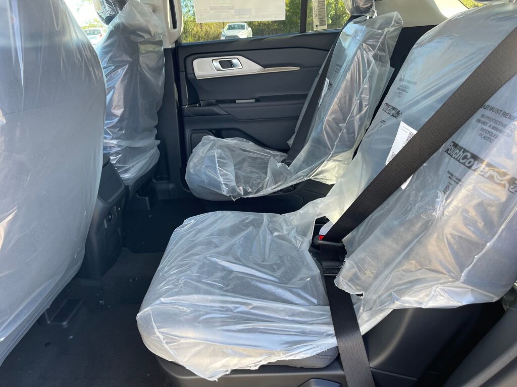 New 2026 Ford Explorer Active image 13