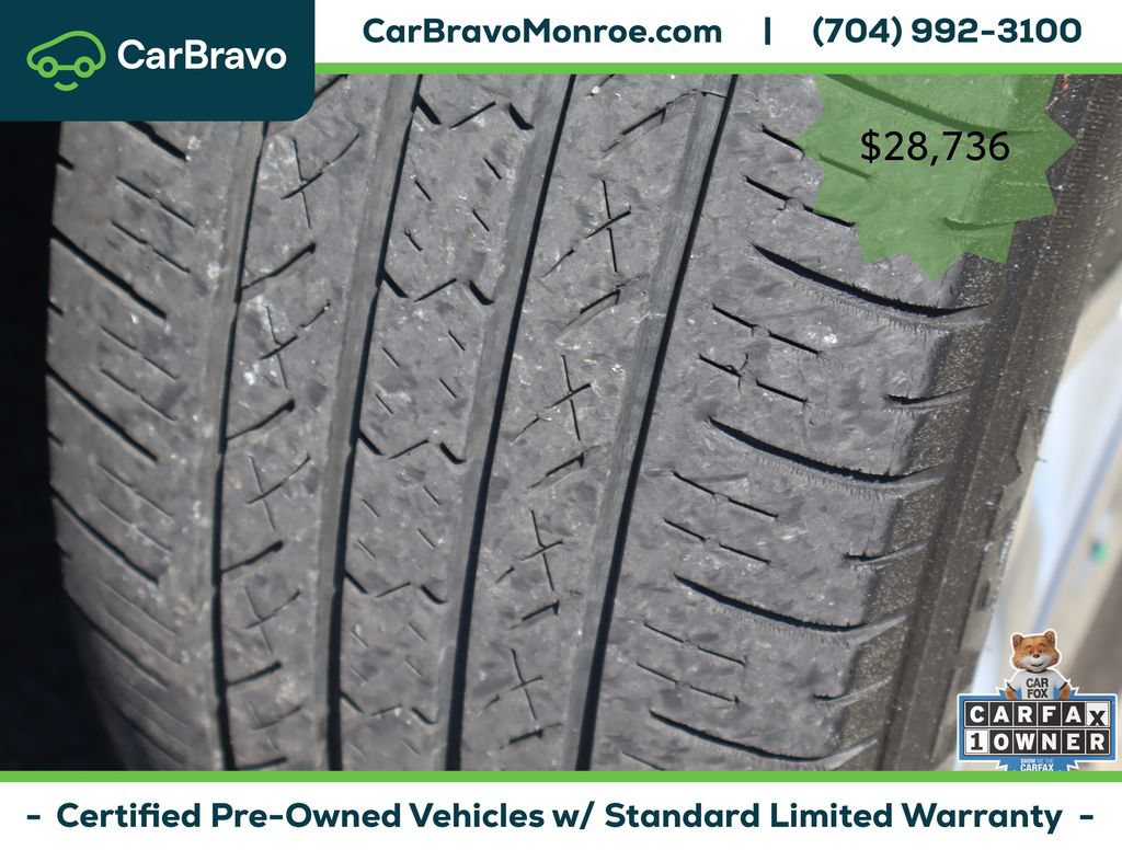Used 2021 Toyota RAV4 XLE Premium FWD image 12