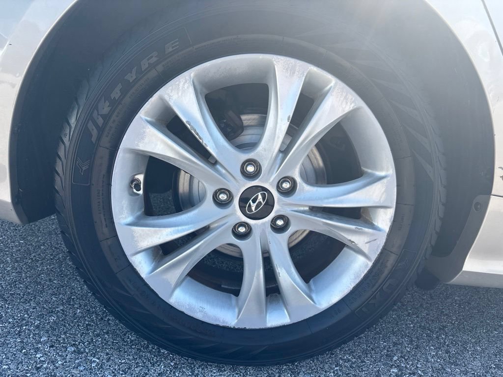 Used 2011 Hyundai Sonata Limited FWD image 3