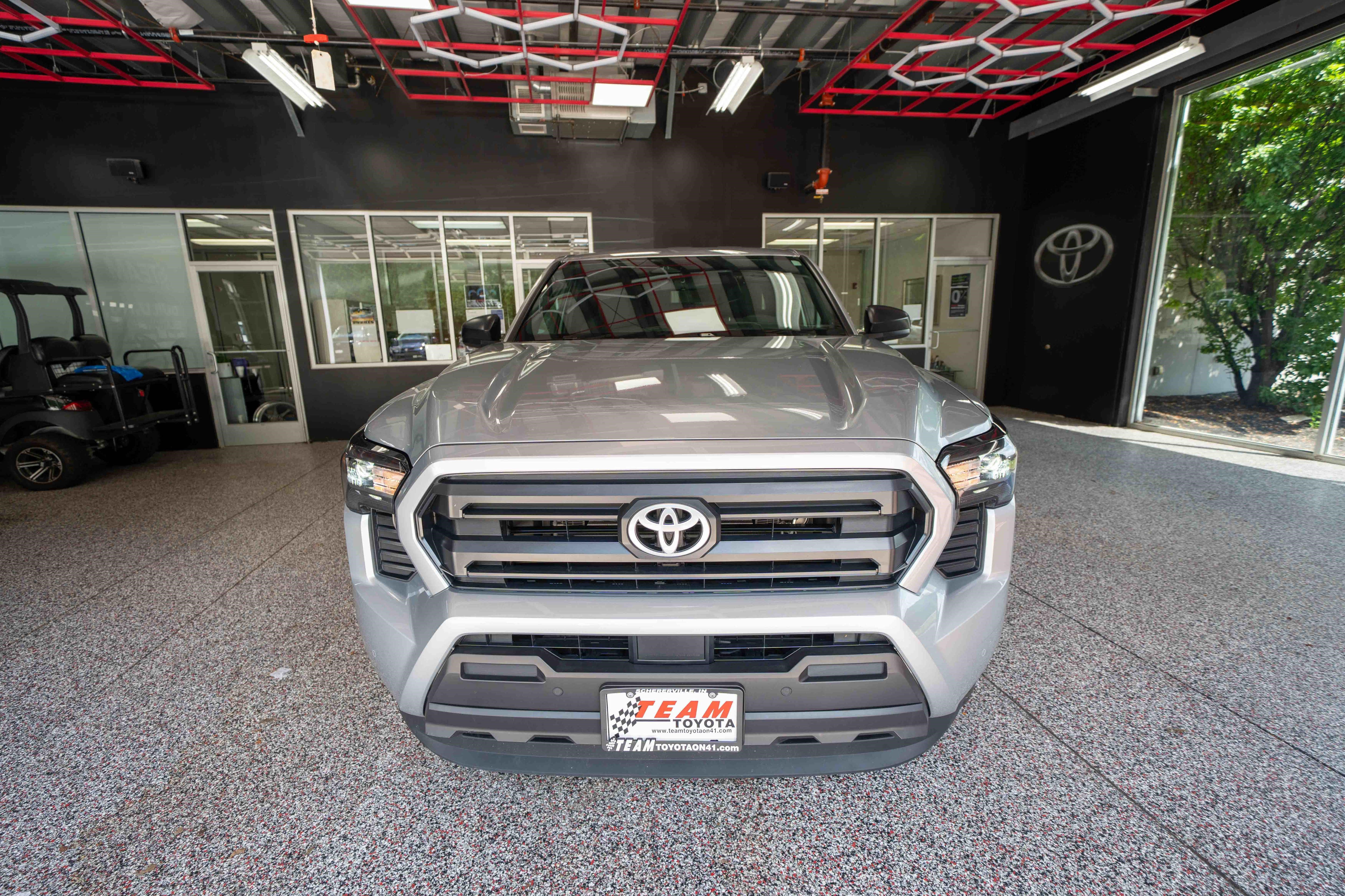 Used 2025 Toyota Tacoma SR w/ SR Upgrade Package AWD/4WD image 6