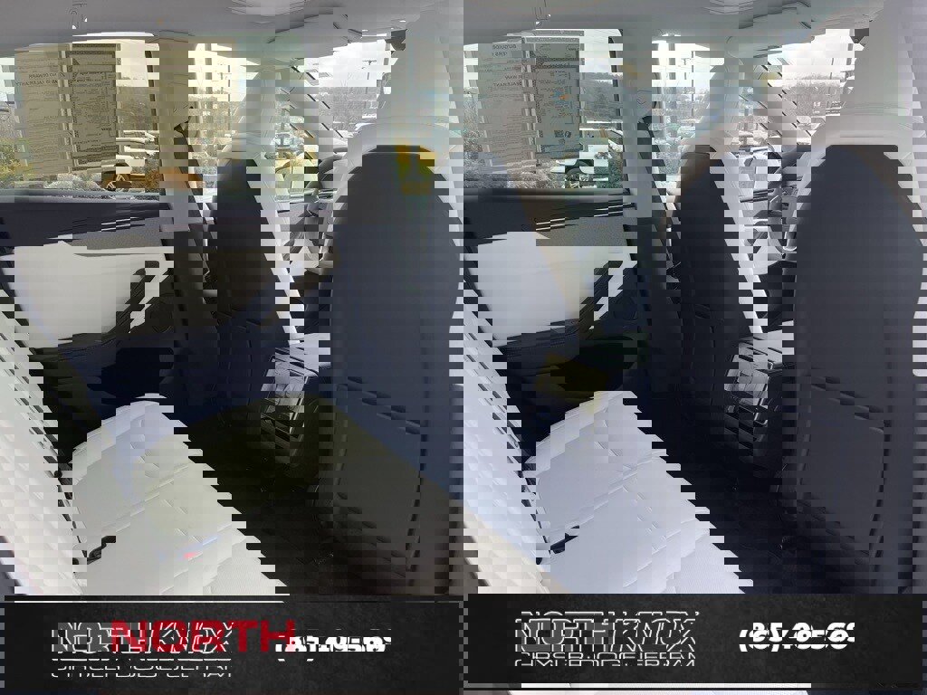 Used 2026 Tesla Model Y Long Range image 24