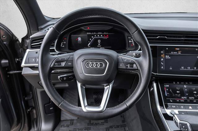 Used 2025 Audi Q7 2.0T Premium w/ Convenience Package AWD/4WD image 13