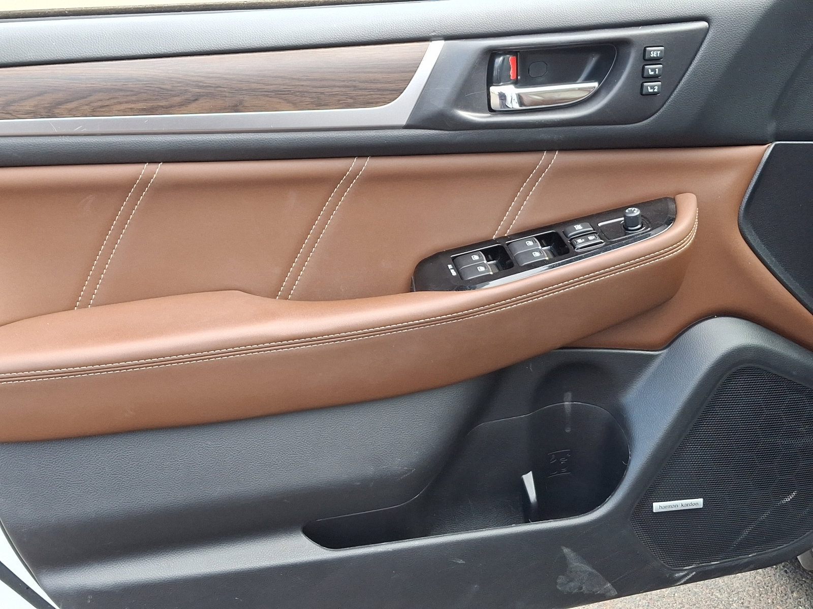 Used 2018 Subaru Outback 3.6R Touring image 12