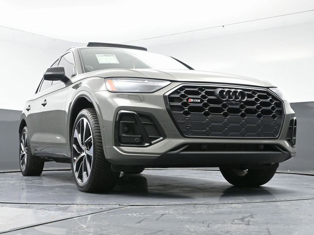 Used 2023 Audi SQ5 Prestige w/ Prestige Package image 56