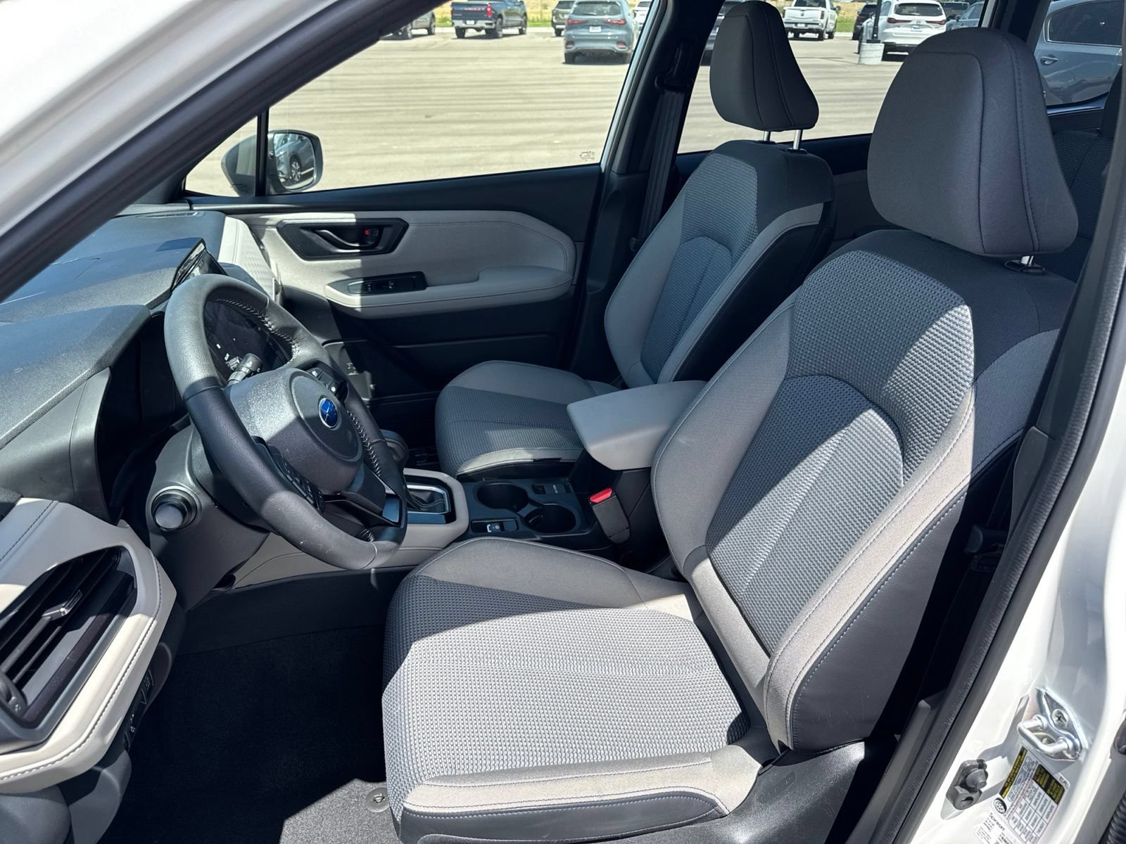 Used 2025 Subaru Forester Premium w/ Convenience Package #2 AWD/4WD image 8