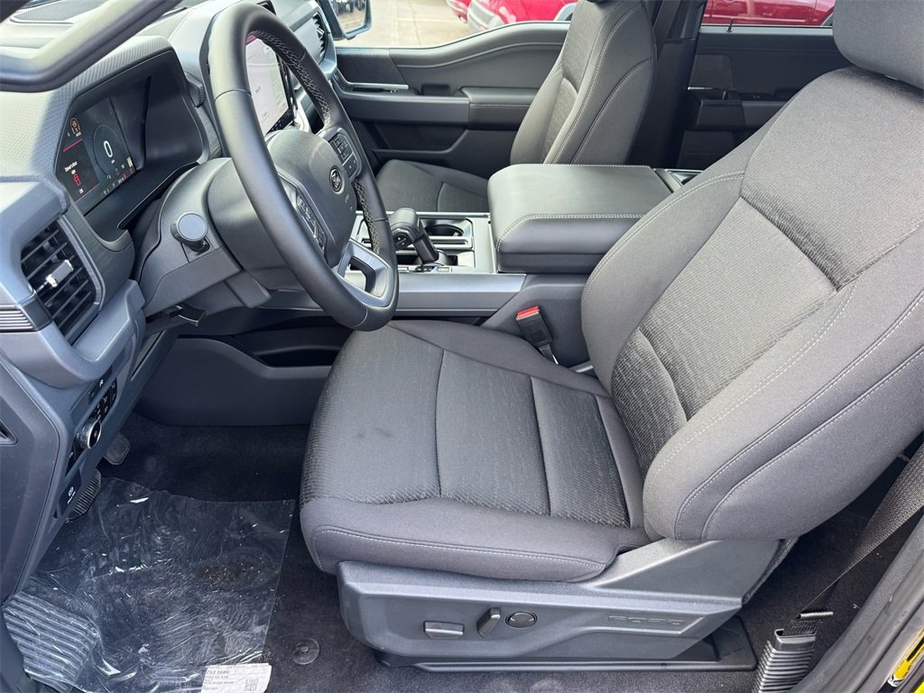New 2025 Ford F150 XLT image 7
