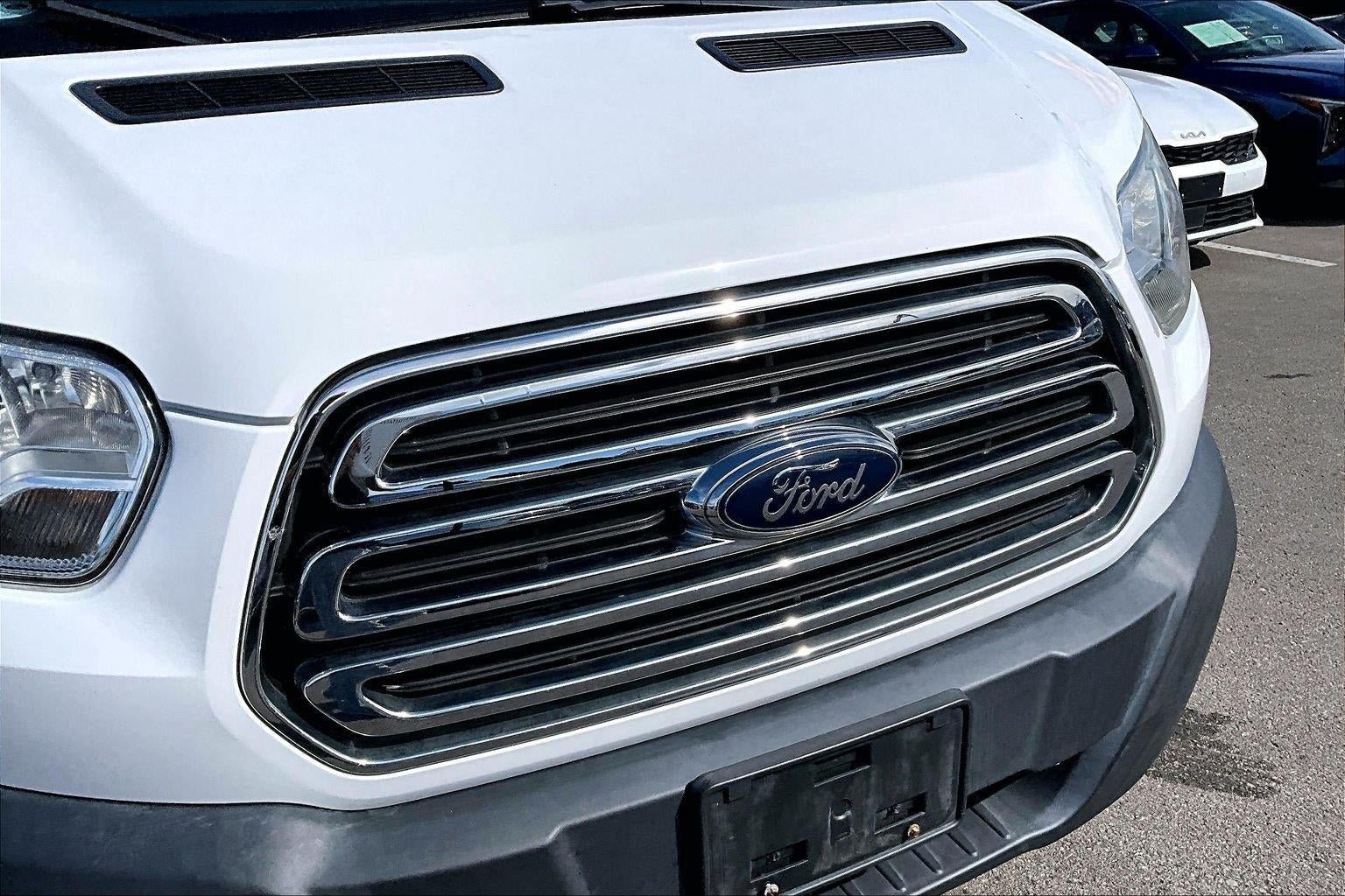 Used 2016 Ford Transit 350 XLT RWD image 29