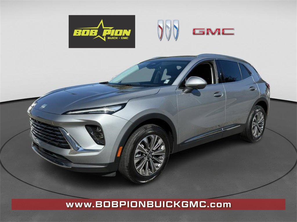 Certified 2025 Buick Envision Preferred image 1