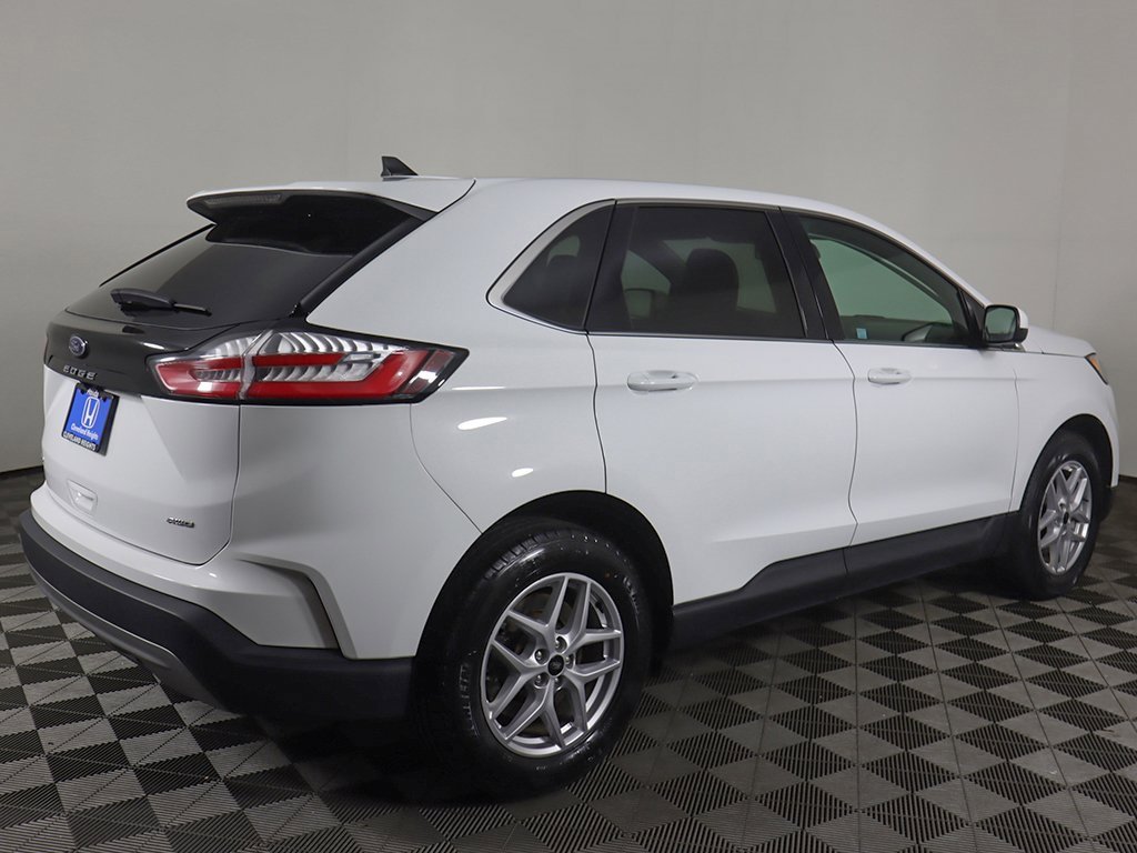 Used 2024 Ford Edge SEL image 10