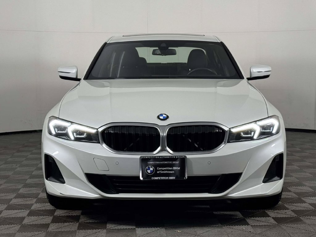 Used 2023 BMW 330i xDrive Sedan w/ Driving Assistance Package AWD/4WD image 6