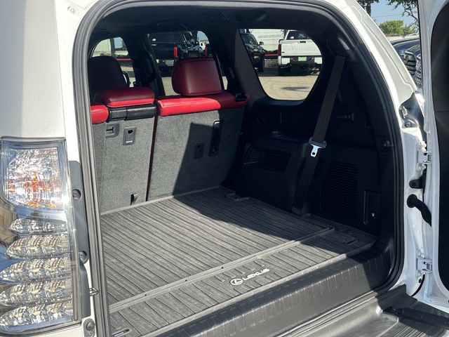 Used 2023 Lexus GX 460 Luxury w/ Accessory Package AWD/4WD image 31