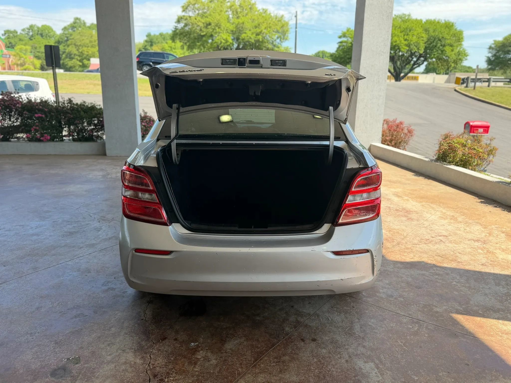 Used 2017 Chevrolet Sonic LT FWD image 20