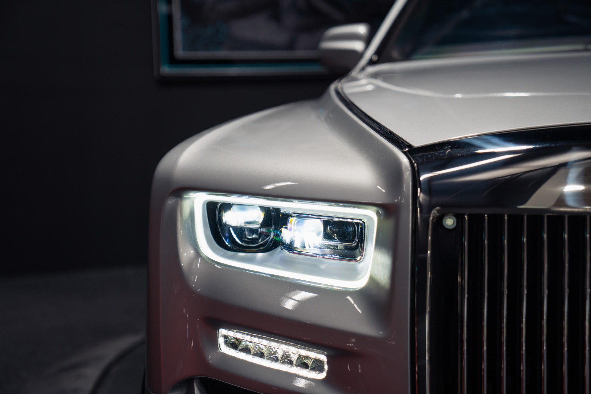 Used 2020 Rolls-Royce Phantom Sedan RWD image 46