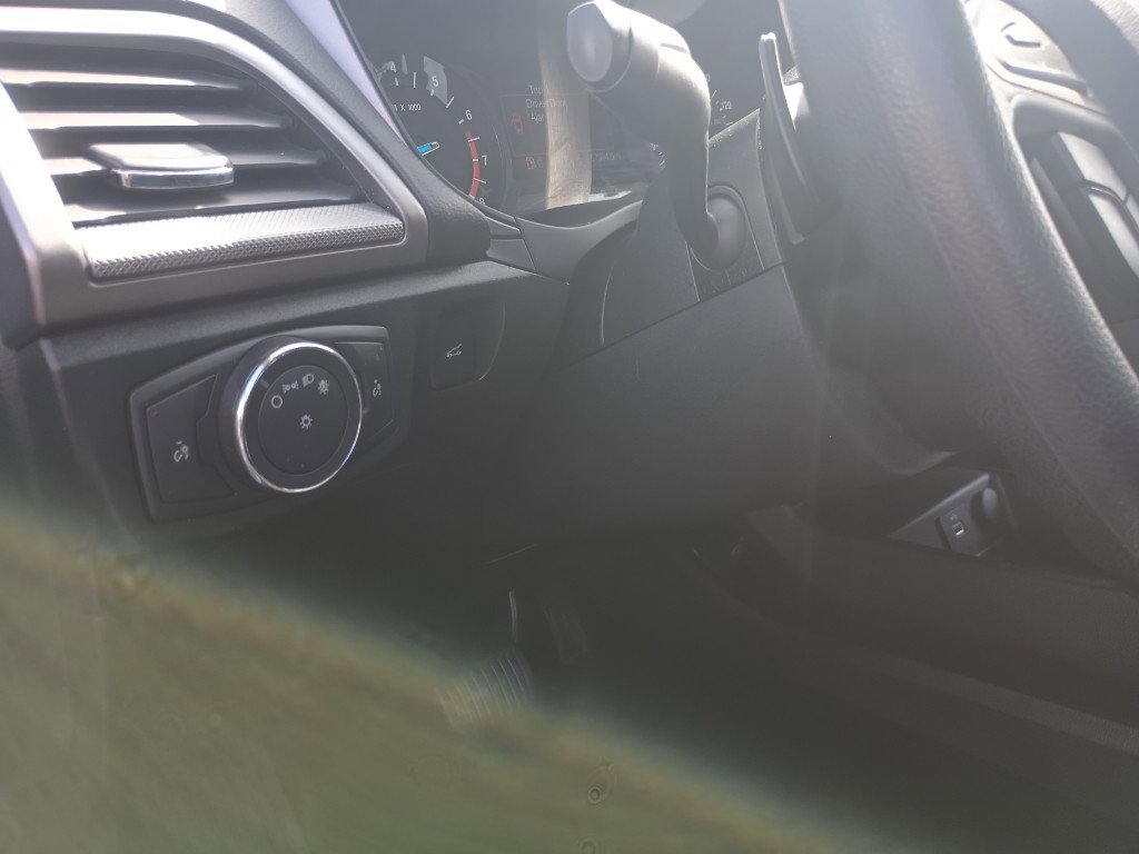 Used 2017 Ford Fusion SE image 11