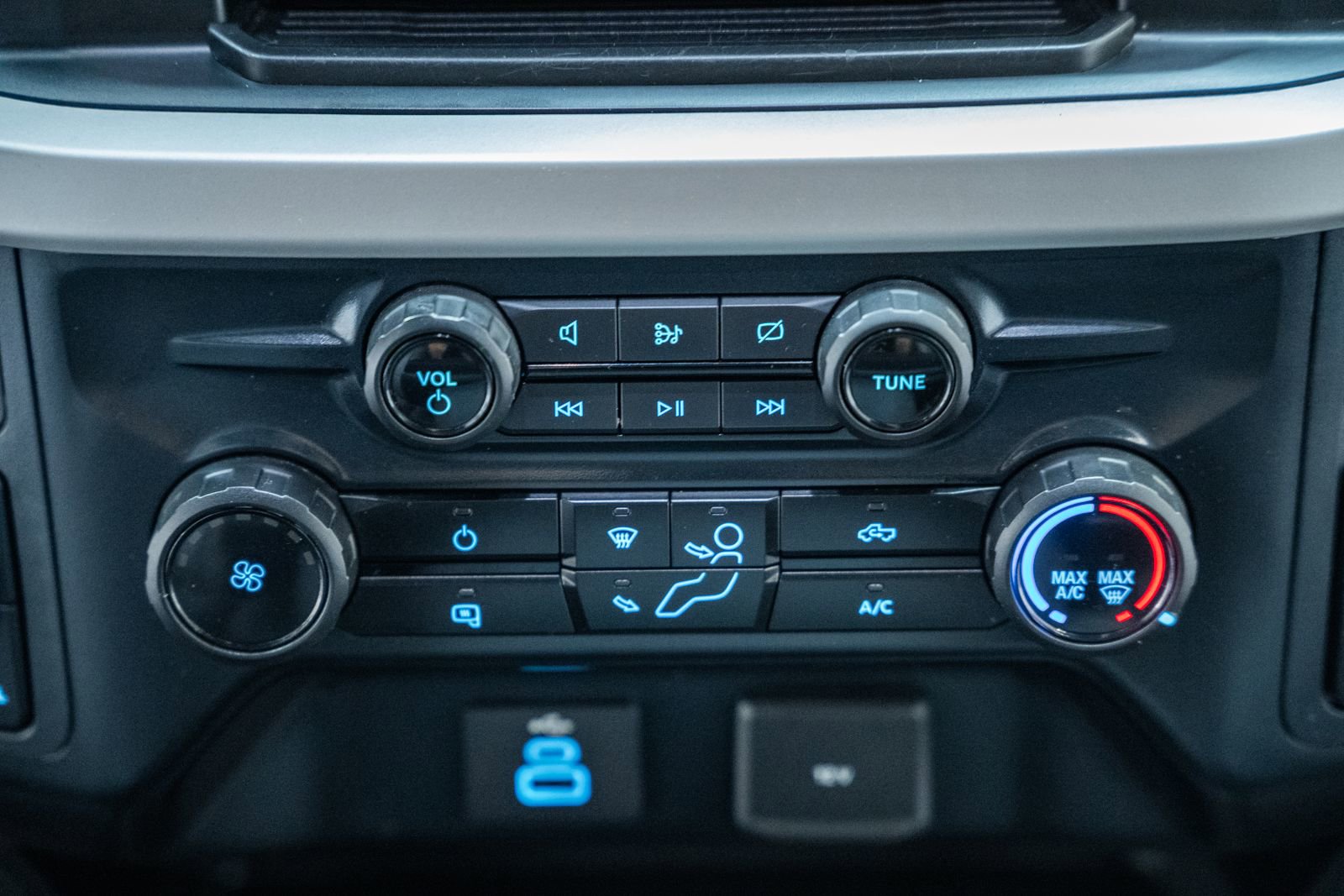 Used 2023 Ford F250 XL w/ XL Off-Road Package image 30