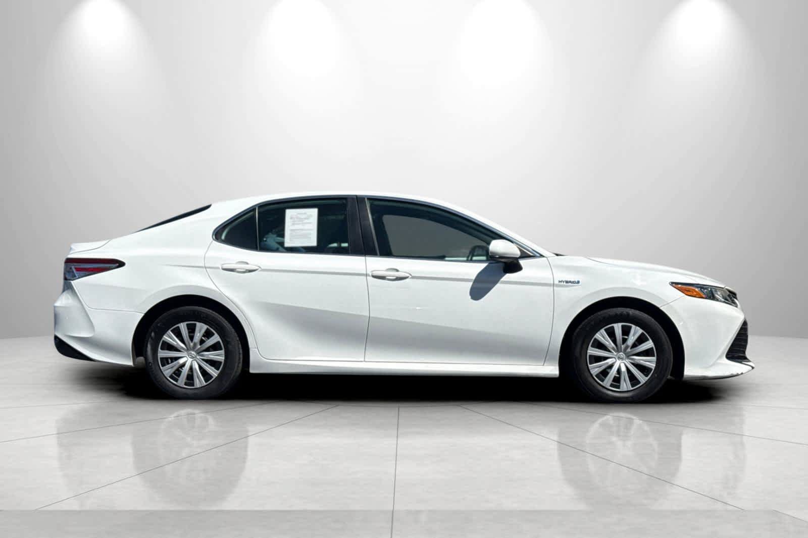 Used 2020 Toyota Camry LE w/ Preferred Accessory Package FWD image 8