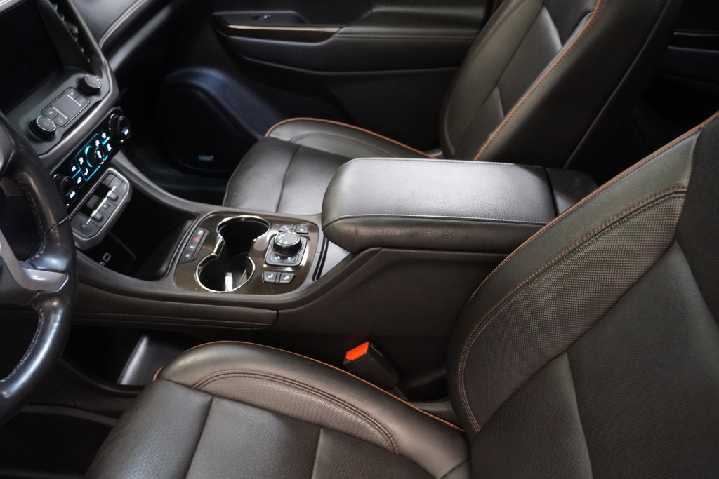 Used 2021 GMC Acadia AT4 w/ LPO, Floor Liner Package AWD/4WD image 8